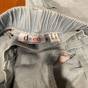 Denim + Company light wash blue jeans